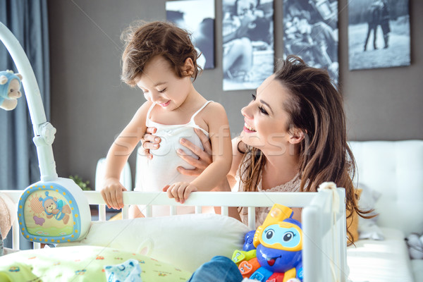 [[stock_photo]]: Ravi · maman · enfant · fille · femme