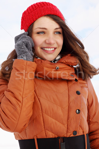 Hablar teléfono mujer invierno cara mujeres Foto stock © mallivan