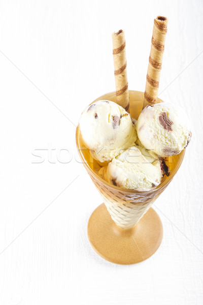 Vanille crème glacée plaquette tasse blanche bois Photo stock © manaemedia