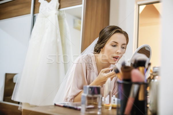 Makijaż oblubienicy szminki usta szczotki Zdjęcia stock © manaemedia