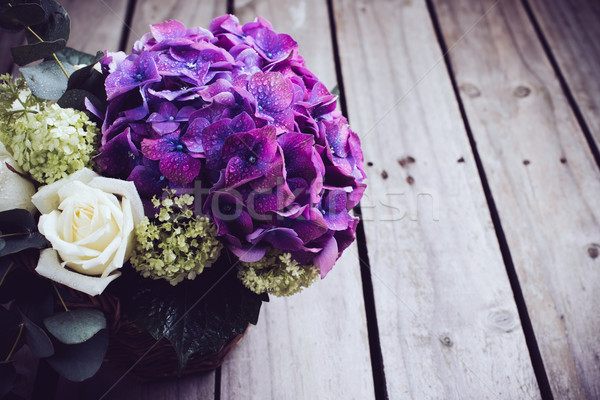 Mare Buchet Proaspăt Flori Violet Alb Imagine De Stoc C Daria Minaeva Manera 6062289 Stockfresh