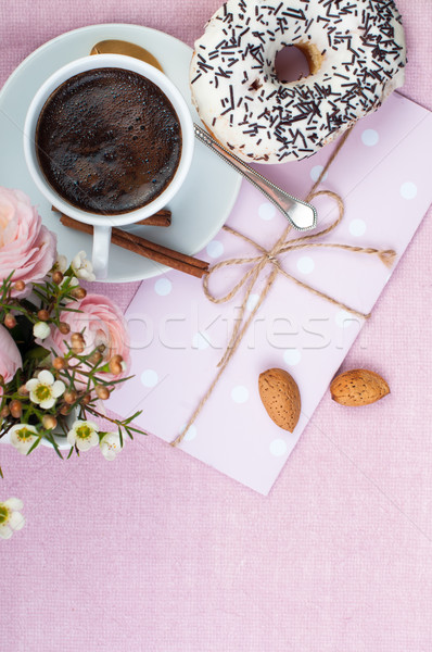 Frühstück rosa Farben Kaffee Blumen Süßigkeiten Stock foto © manera