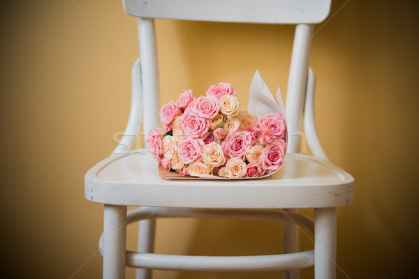 Stockfoto: Rozen · vintage · stoel · boeket · roze · beige