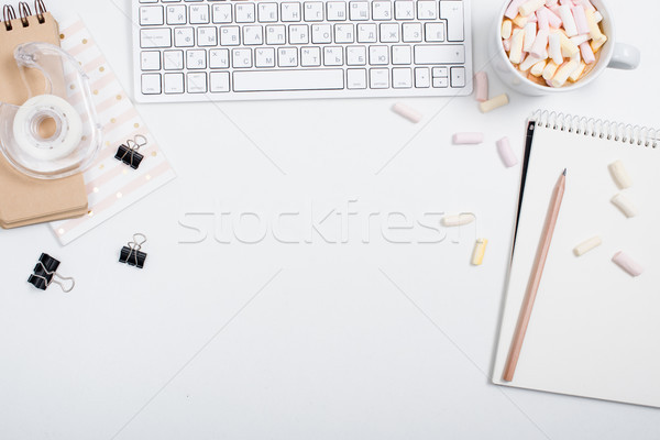 Bureau table café blanche féminin [[stock_photo]] © manera