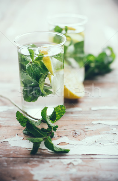 Erfrischend Sommer trinken hausgemachte Limonade Stock foto © manera