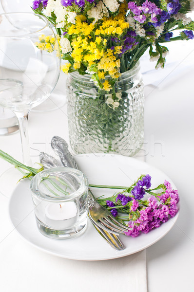 Foto d'archivio: Tavola · decorazione · fresche · fiori · party