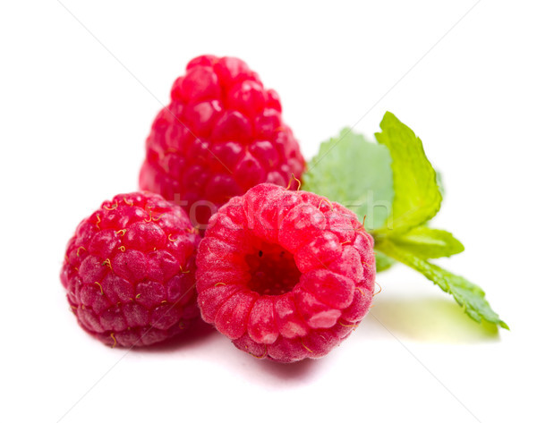 [[stock_photo]]: Fraîches · framboises · macro · coup · isolé