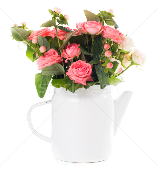 Rózsaszín rózsák virágcsokor klasszikus fogzománc kávé Stock fotó © manera