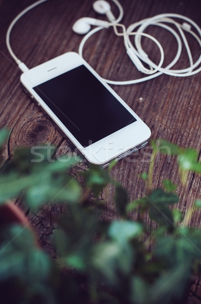 スマートフォン ヘッドホン 白 古い 木板 電話 ストックフォト © manera