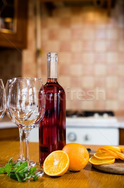 Vino bottiglie occhiali frutta tavola Foto d'archivio © manera