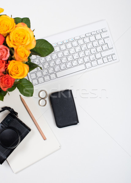 Nőies fehér asztal munkaterület startup rózsák Stock fotó © manera