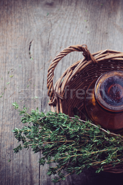 Apteki butelki koszyka brązowy szkła herb Zdjęcia stock © manera