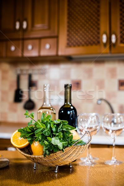 Vino bottiglie occhiali frutta tavola Foto d'archivio © manera