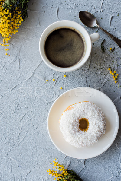 Foto d'archivio: Cup · ciambella · concrete · fiori · rustico