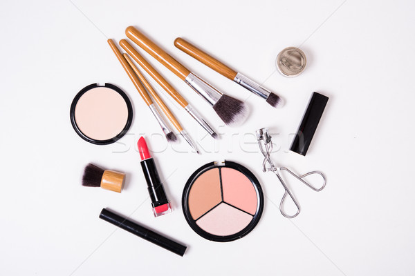 Zdjęcia stock: Zawodowych · makijaż · narzędzia · biały · produktów