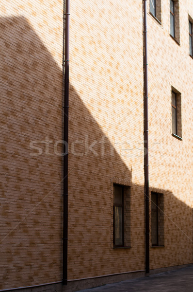 Сток-фото: желтый · кирпичная · стена · Windows · городского · улице