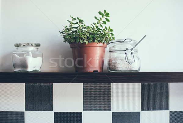 Stock foto: Küche · Regal · inländischen · Anlage · Topf · Wand