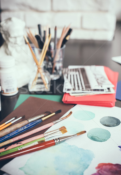 Artistique studio gâchis couleur pour aquarelle palette peinture [[stock_photo]] © manera