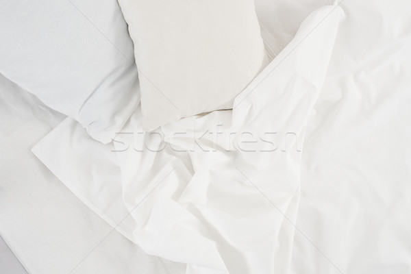 Biały tkaniny nowego bed poduszki Zdjęcia stock © manera