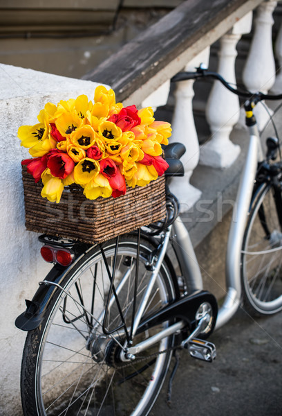 Stockfoto: Stad · fiets · boeket · bloemen · mooie · mand