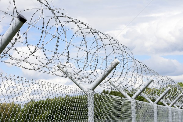 Alambre de púas cerca seguridad metal acero Foto stock © manfredxy