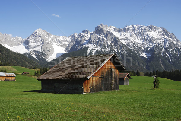 Berge Natur Landschaft Schnee Wiese Scheune Stock foto © manfredxy