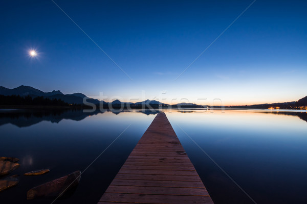 Clair de lune lac bleu heure lumière montagne Photo stock © manfredxy