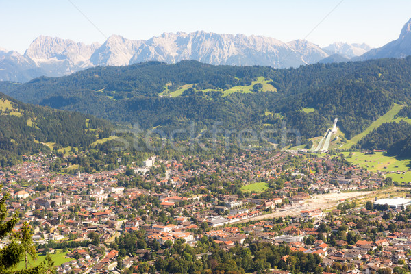 Widok z lotu ptaka alpy w. domu miasta górskich Zdjęcia stock © manfredxy