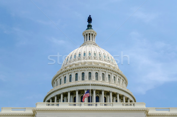 Capitol constructii Washington DC SUA albastru culoare Imagine de stoc © marco_rubino