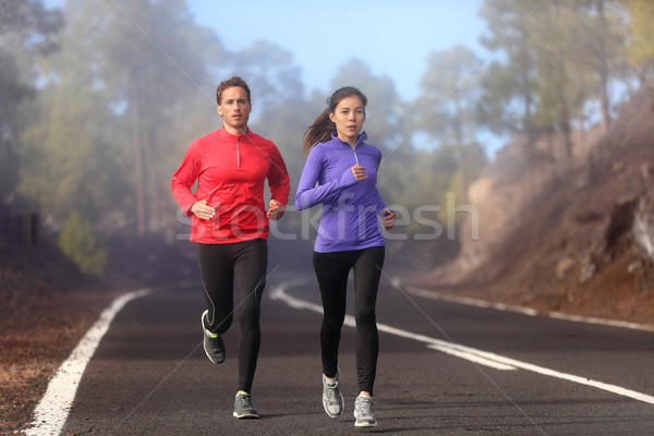 Zdrowych uruchomiony runner człowiek kobieta treningu Zdjęcia stock © Maridav