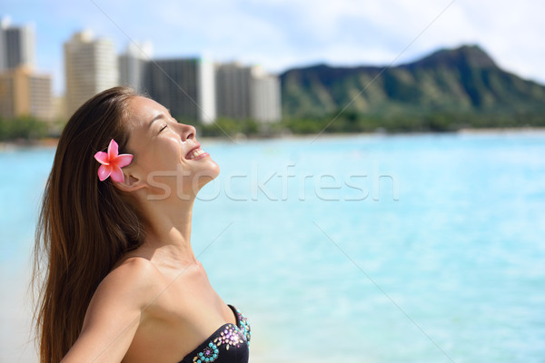 Genot strand vrouw waikiki Hawaii bikini Stockfoto © Maridav