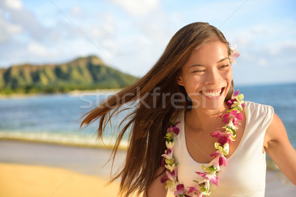 夏威夷 海灘 女子 快樂 假期 肖像 商業照片 © Maridav