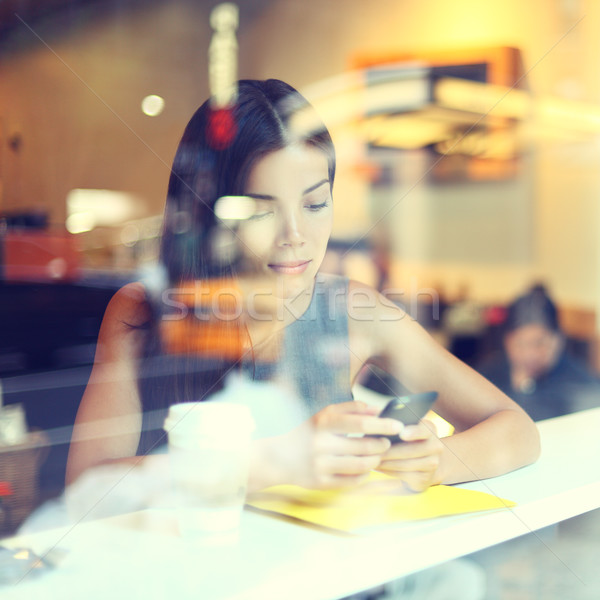 Foto stock: Café · cidade · estilo · de · vida · telefone · mulher · potável · café