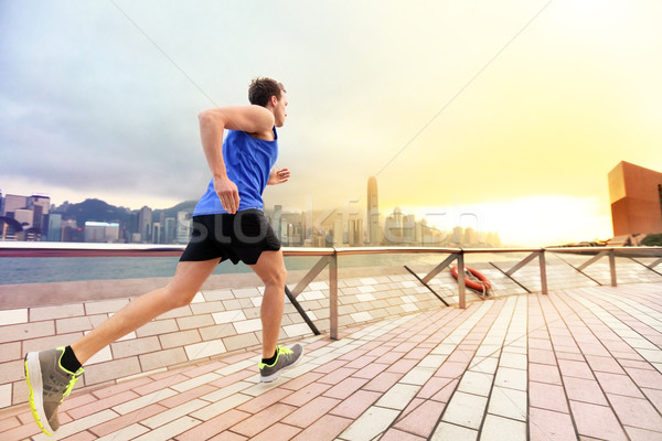 [[stock_photo]]: Urbaine · courir · homme · coureur · Hong-Kong