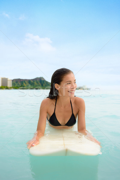 衝浪 女子 衝浪 衝浪板 威基基 夏威夷 商業照片 © Maridav