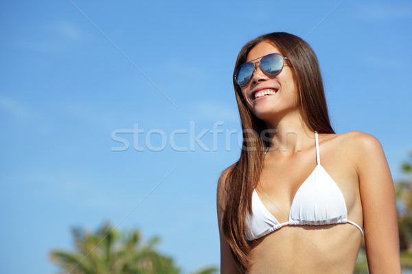 Stock fotó: ázsiai · bikini · nő · visel · napszemüveg · mosolyog