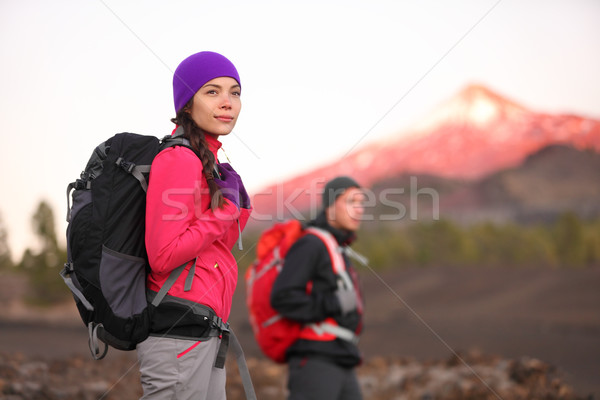 Randonnée personnes montagne randonneur couple marche [[stock_photo]] © Maridav