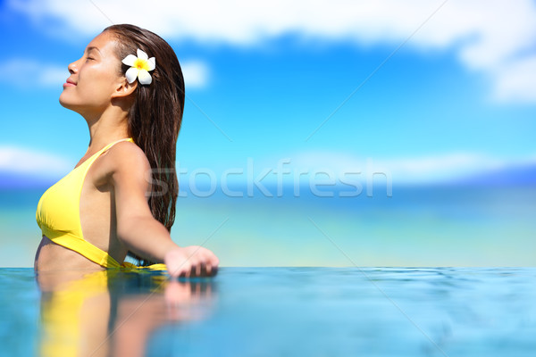 Relajante sereno mujer viaje spa Resort Foto stock © Maridav