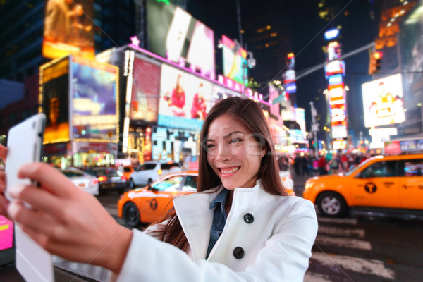 Fericit femeie turist New York Times Square Imagine de stoc © Maridav