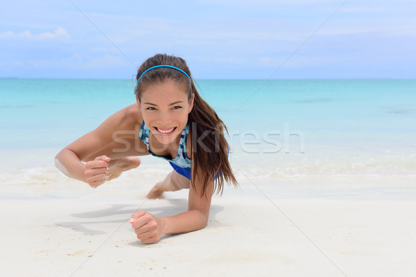 Rdzeń siła ciało treningu kobieta fitness przedramię Zdjęcia stock © Maridav