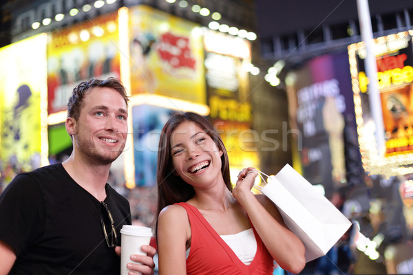 Heureux couple Shopping amusement New York City Voyage [[stock_photo]] © Maridav