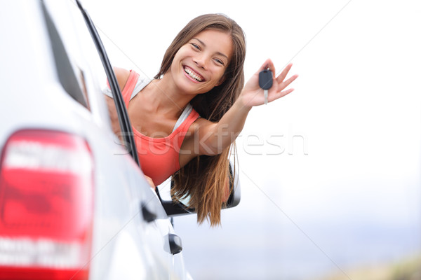 Coche conductor mujer feliz las llaves del coche Foto stock © Maridav