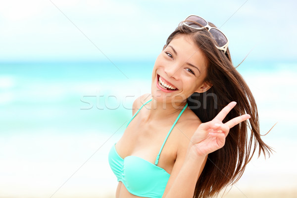 Foto stock: Feliz · playa · vacaciones · mujer · alegre · sonriendo