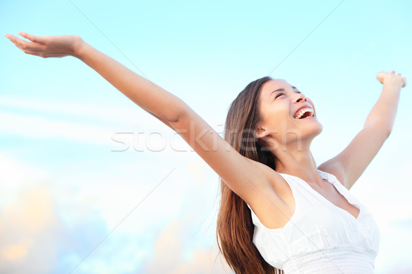 Geluk vrijheid vrouw gelukkig glimlachend blijde Stockfoto © Maridav