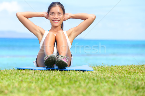 Stockfoto: Oefening · vrouw · zitten · training · outdoor · opleiding