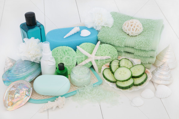 Bőrápolás test törődés szépségápolás uborka fürdőkád Stock fotó © marilyna