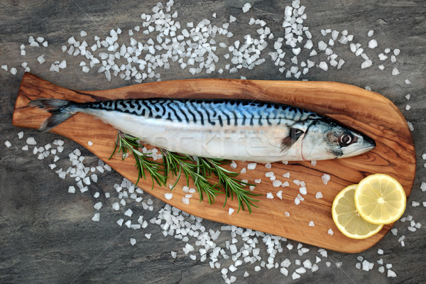 ストックフォト: サバ · 魚 · 健康的な食事 · 健康 · 食品 · オリーブ