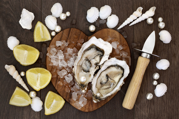 Stock photo: Fresh Oysters on Ice