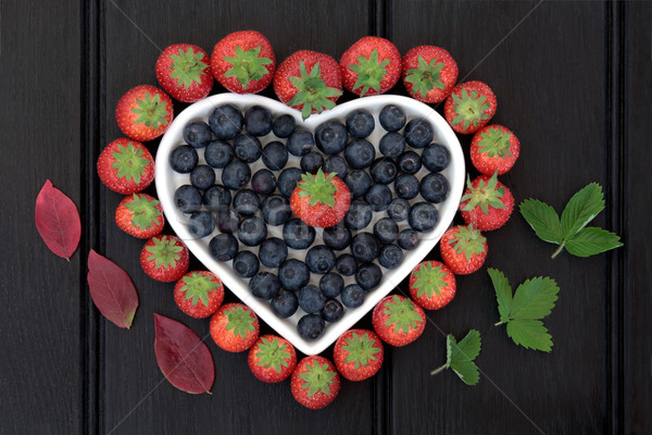 Obst Heidelbeere Erdbeere Antioxidans Herz Stock foto © marilyna