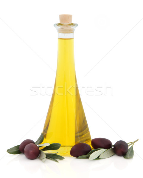 Ulei de măsline măsline sticlă masline negre frunze alimente Imagine de stoc © marilyna